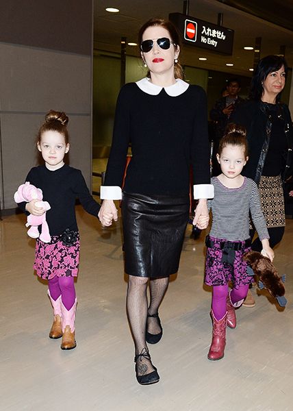 lisa marie presley with twin daughters