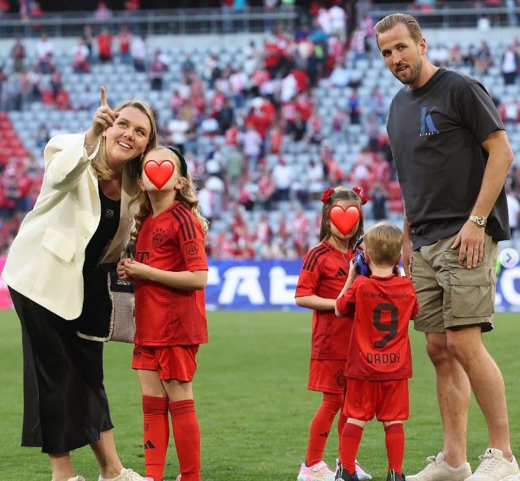 Harry Kane with his family