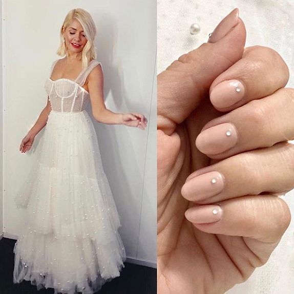 holly willoughby nails instagram