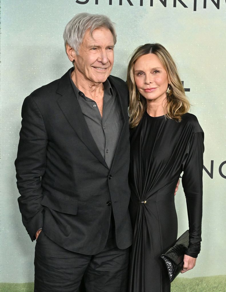 Calista Flockhart révèle la première impression du « vieil homme » Harrison Ford, 83 ans 5 Harrison Ford et Calista Flockhart assistent à la première mondiale d'Apple TV+ "Contraction" Saison 2 au Pacific Design Center le 8 octobre 2024 à West Hollywood, Californie.