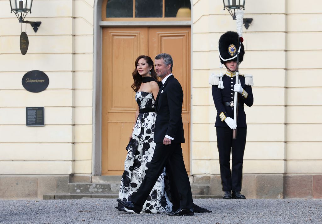 Mary in strapless floral gown with king frederik