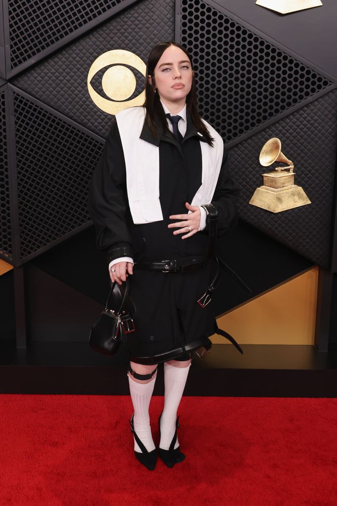Billie Eilish walked the red carpet wearing a jeweled ring