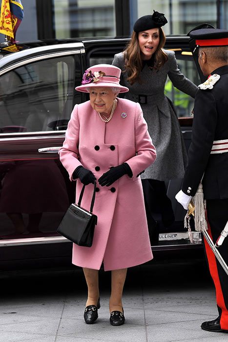 kate middleton queen arrive outing