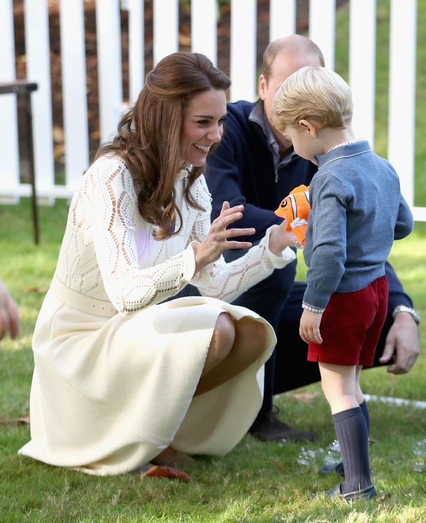 Kate Middleton playing with George on Canada tour