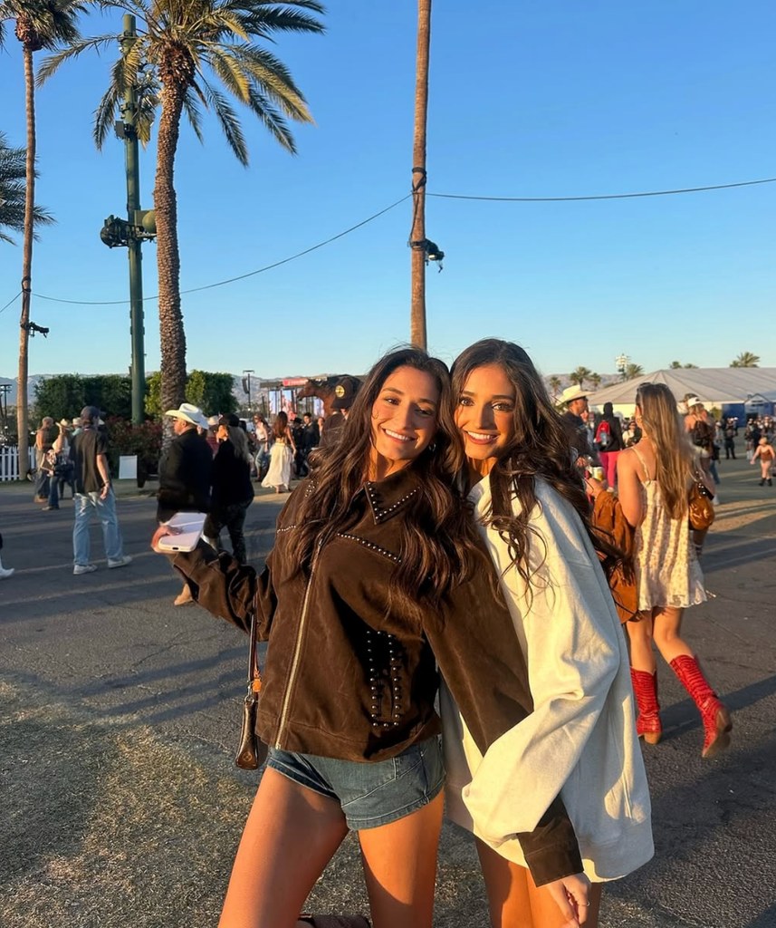Photo of Athena and Alexandra Conley, who starred as Emma, Rachel and and Ross' baby on friends, for season 9