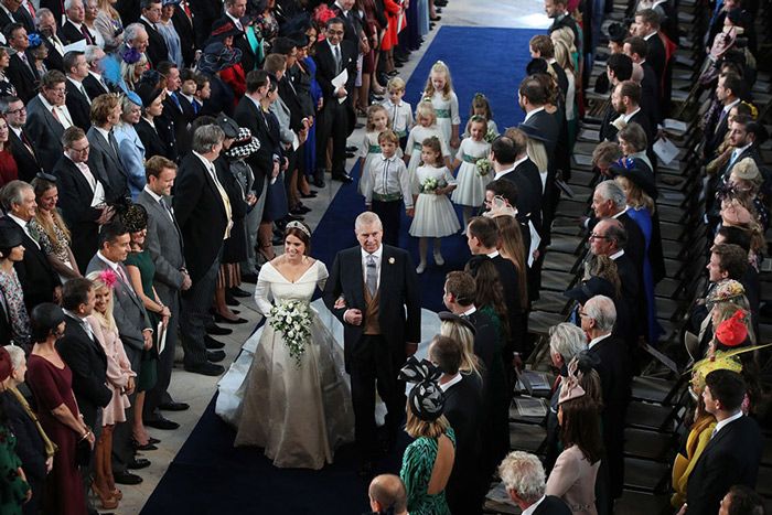 princess eugenie arrives royal wedding