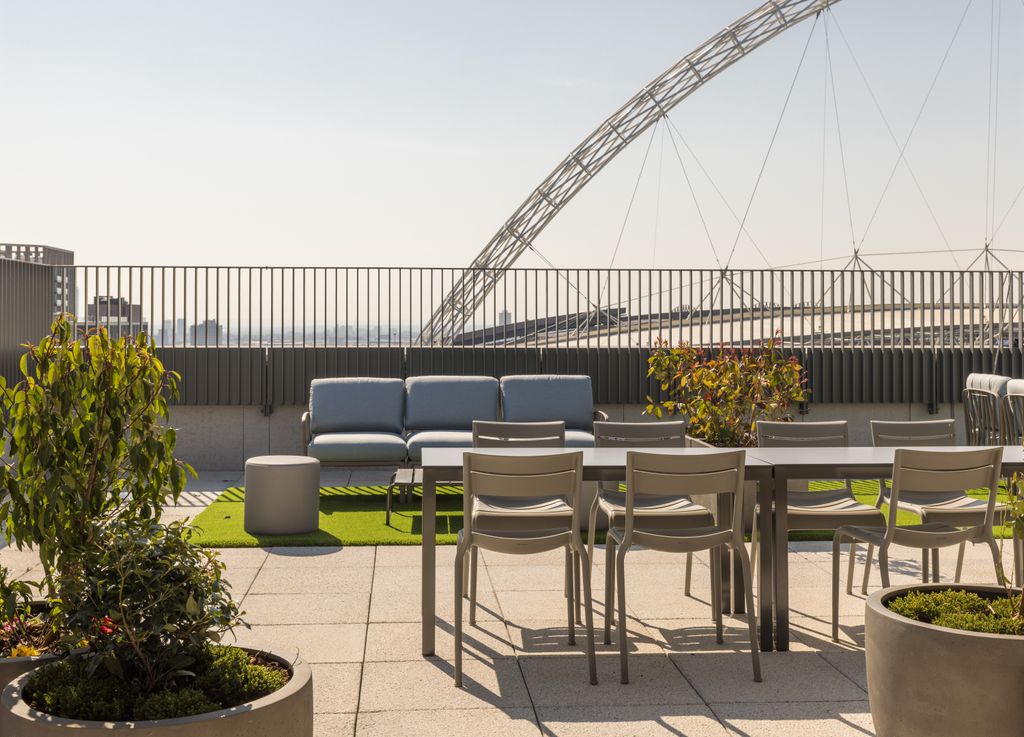 MAFS UK roof terrace

