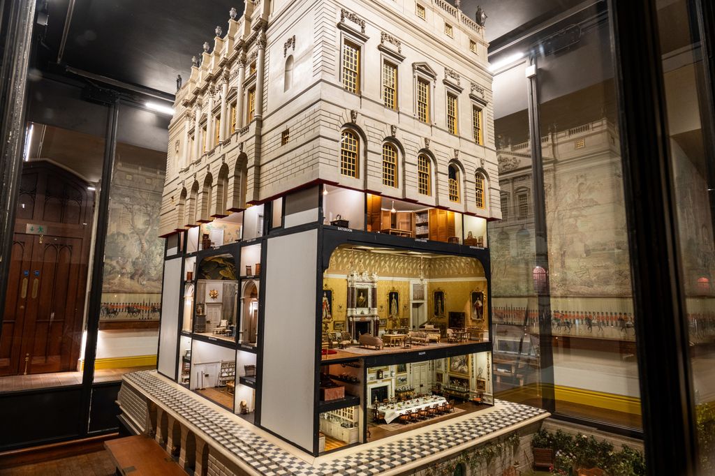 dolls' house inside the royal residence