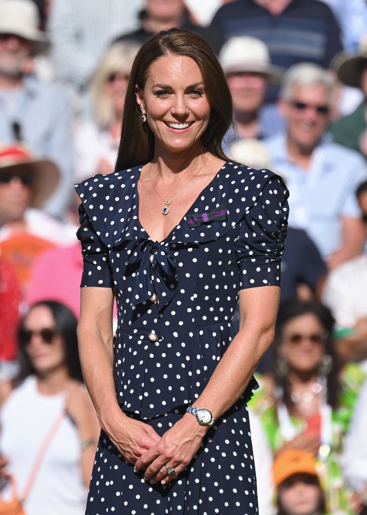 kate at wimbledon in dotty dress 