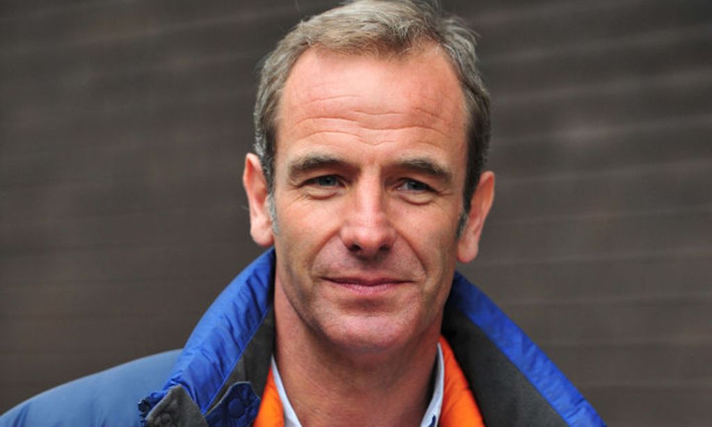 robson green smiling