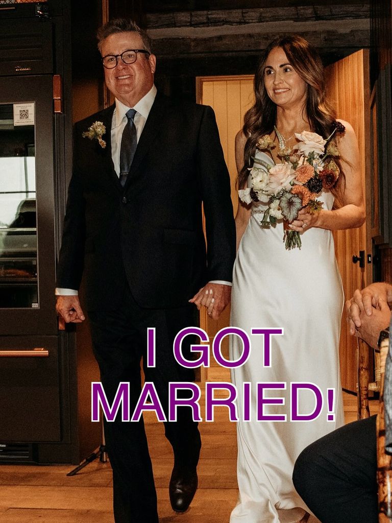 Eric Stonestreet and Lindsay Schweitzer on their wedding day