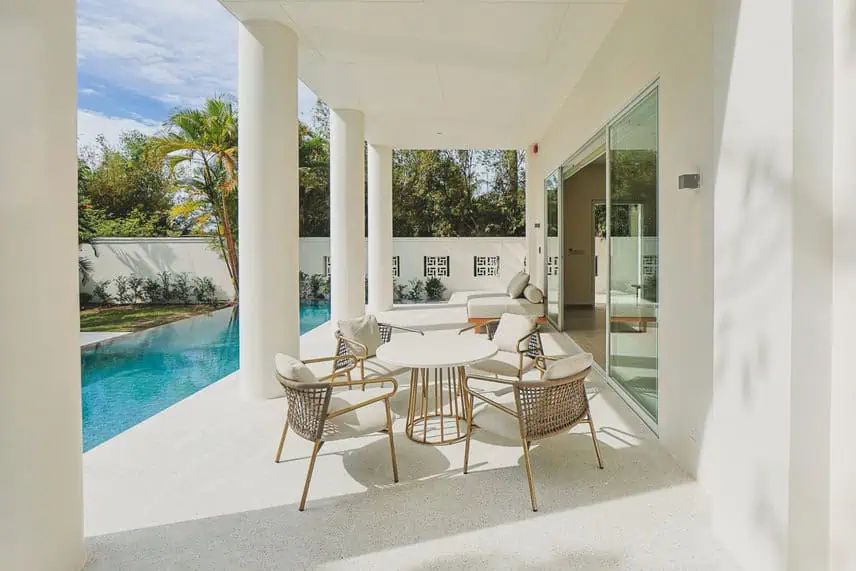 The terrace where you can enjoy breakfast or lunch by the pool 