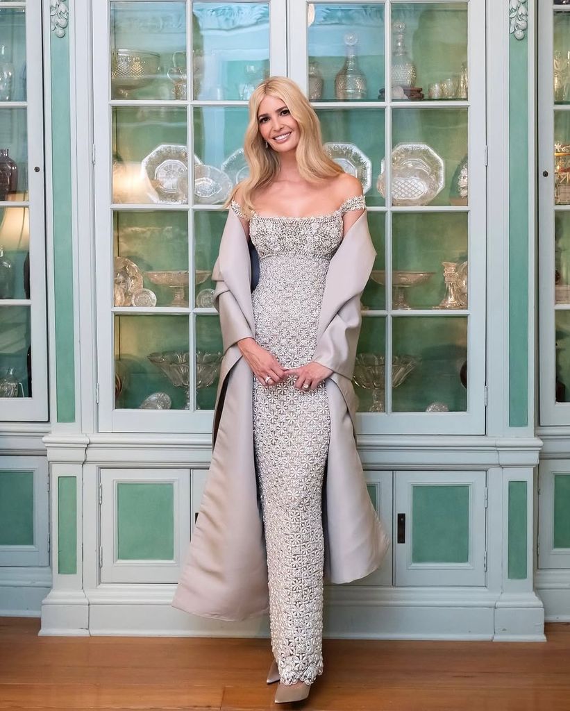 Ivanka Trump em Oscar de la Renta no National Building Museum 