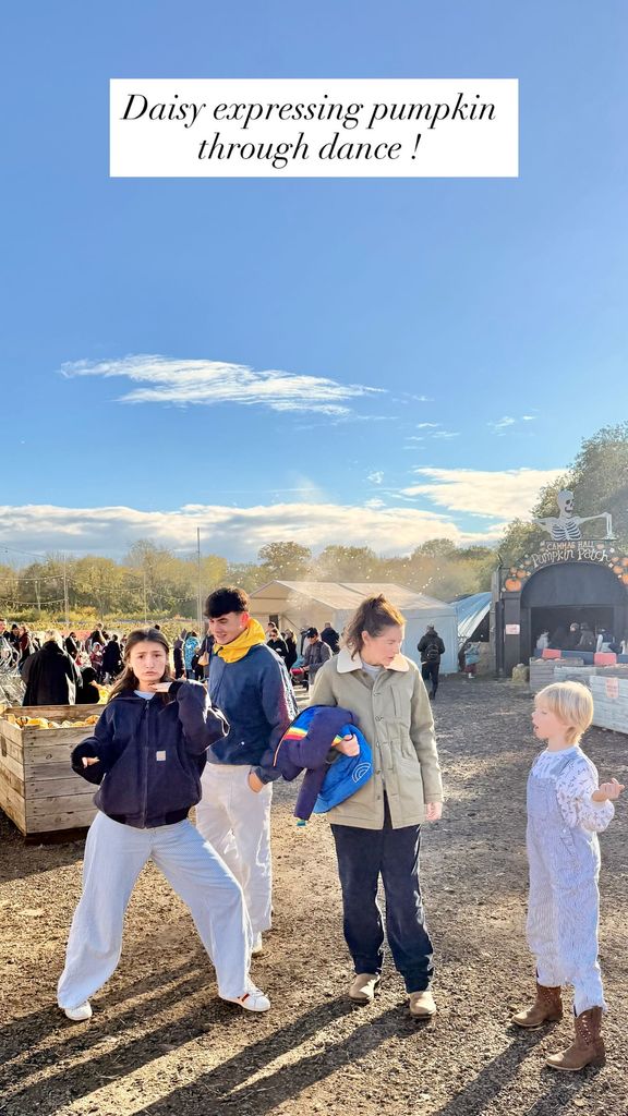 Jools Oliver and kids