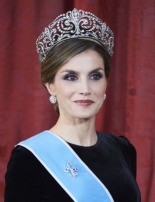 queen letizia fleur de lis tiara