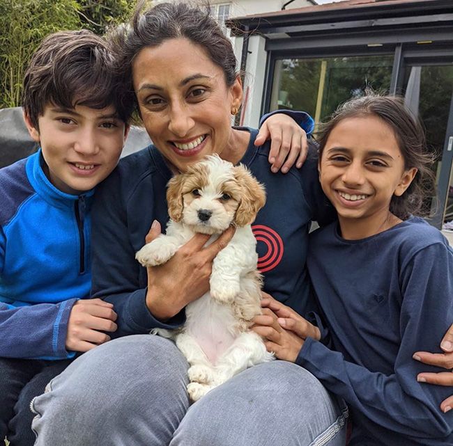 saira khan kids dog