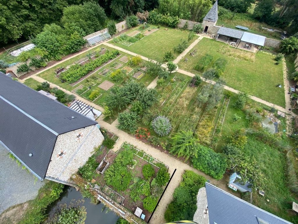 Escape to the Chateau stars Dick and Angel Strawbridge Walled Garden aerial shot