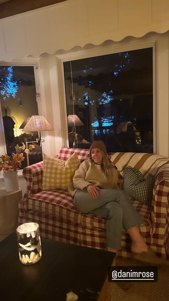 Meredith Hagner shares a photo from inside her lakeside home on her Instagram Stories
