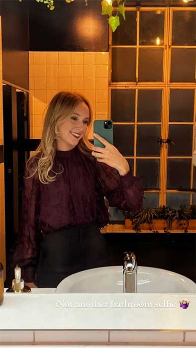 rose ayling ellis bathroom selfie