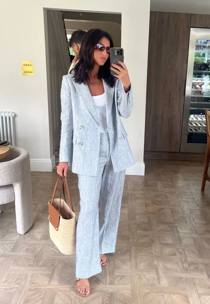 Lucy Mecklenburgh travels in style wearing Marks & Spencer