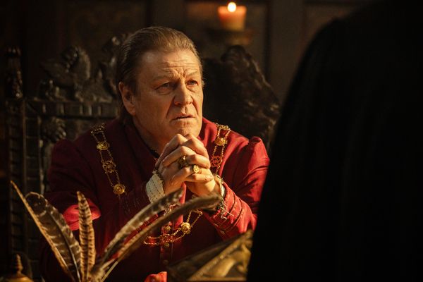 Sean Bean portrays the powerful Thomas Cromwell