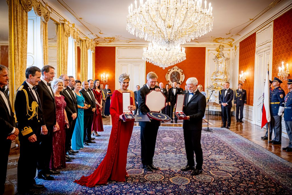 Queen Maxima's scarlet gown was mesmerising