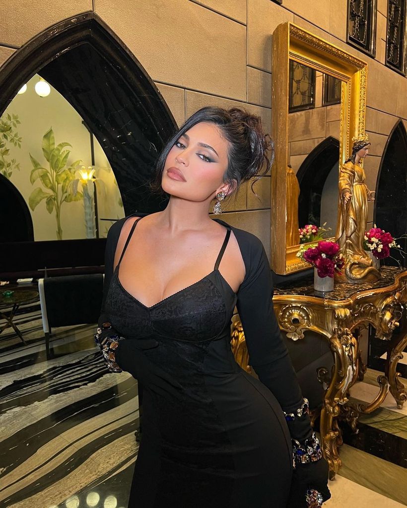 Kylie Jenner stuns in Dolce & Gabbana