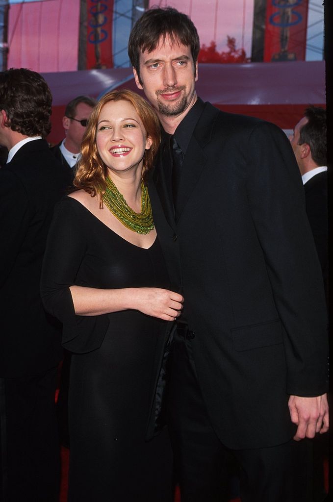 Tom Green and Drew Barrymore during 72nd Annual Academy Awards - Arrival at the Shrine Auditorium in Los Angeles, CA.  (Photo by Kevin Mazur/WireImage)