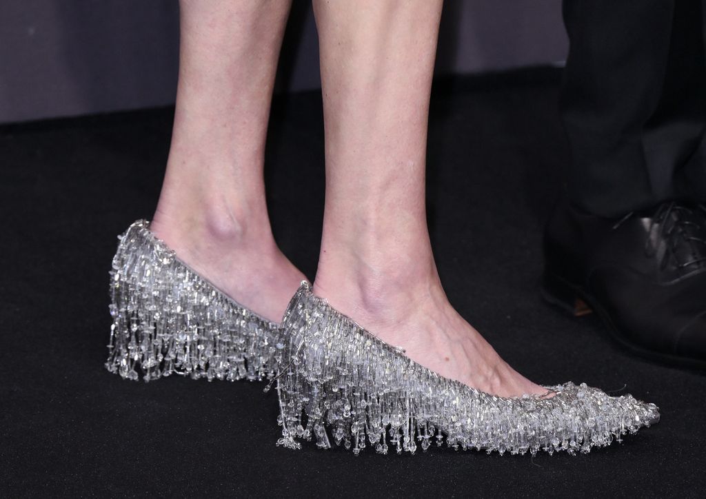 Julia Roberts' sparkly shoes drew the crowd's attention