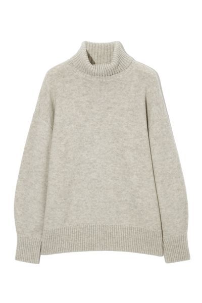 12 of the best oversized jumpers and how to wear them | HELLO!