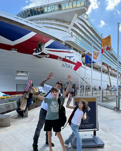 Family boarding the P&O cruise ship in Malta