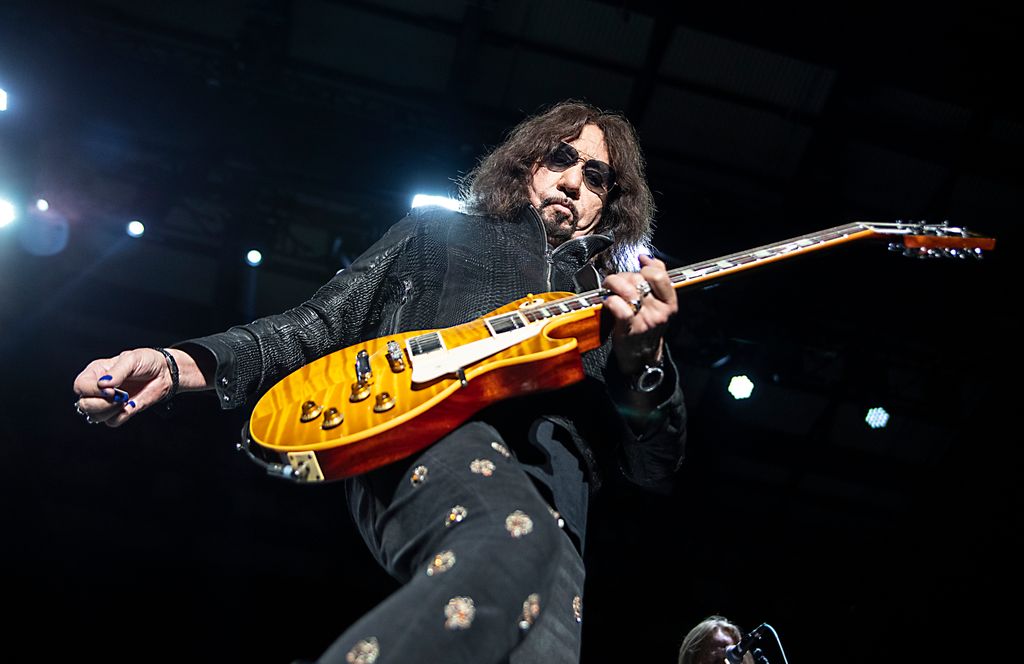 Singer/guitarist Ace Frehley had to cancel tour dates after his fall