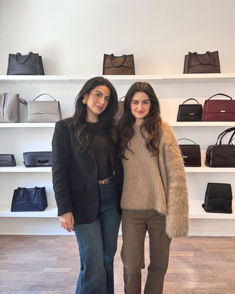 Sisters Persheng Babaheidari (De Geer) and Perdica Babaheidari