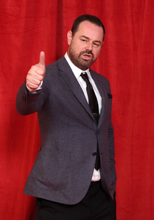 danny dyer thumbs up 