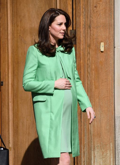 kate middleton dresses her baby bump in green