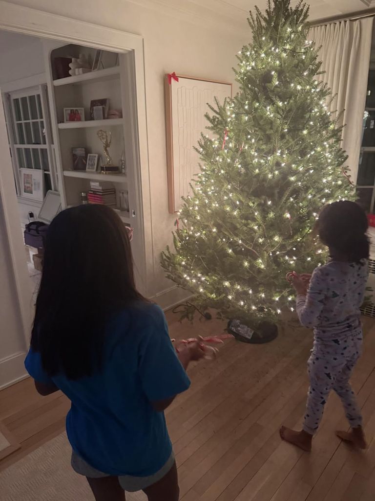 haley and hope hoda kotb christmas tree