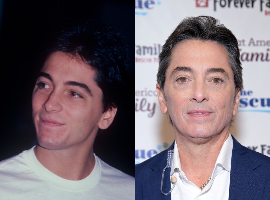 Image partagée de Scott Baio en tant que jeune homme vêtu d'un t-shirt blanc et d'aujourd'hui.