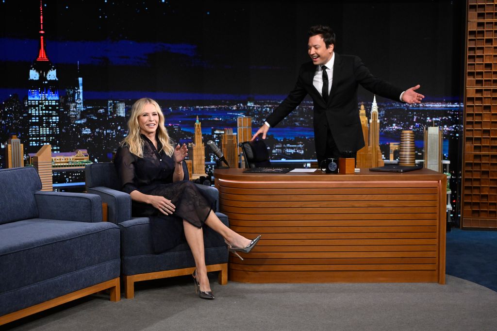 Comedian Chelsea Handler leaves host Jimmy Fallon red faced