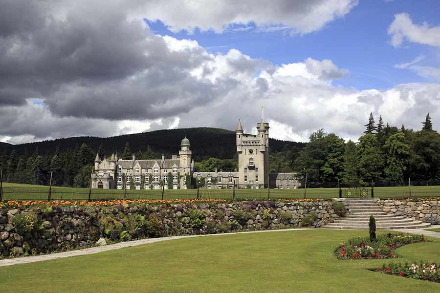 The Queen's home could be a wildlife park - photos | HELLO!