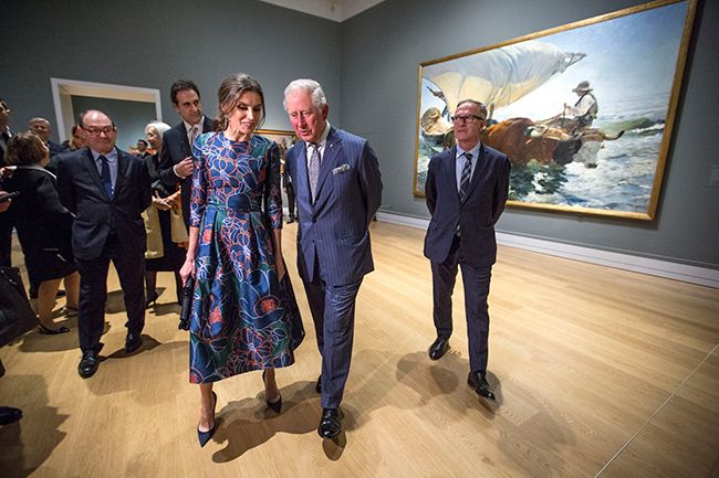 queen letizia and prince charles at art museum