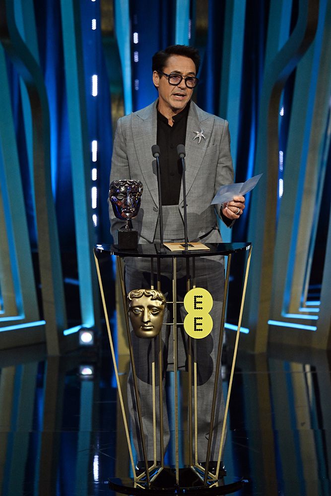 Robert Downey Jr accepts Best Supporting Actor award