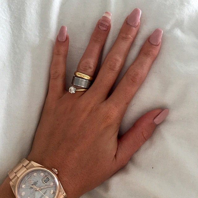 Paris Fury's hand with her engagement and wedding ring