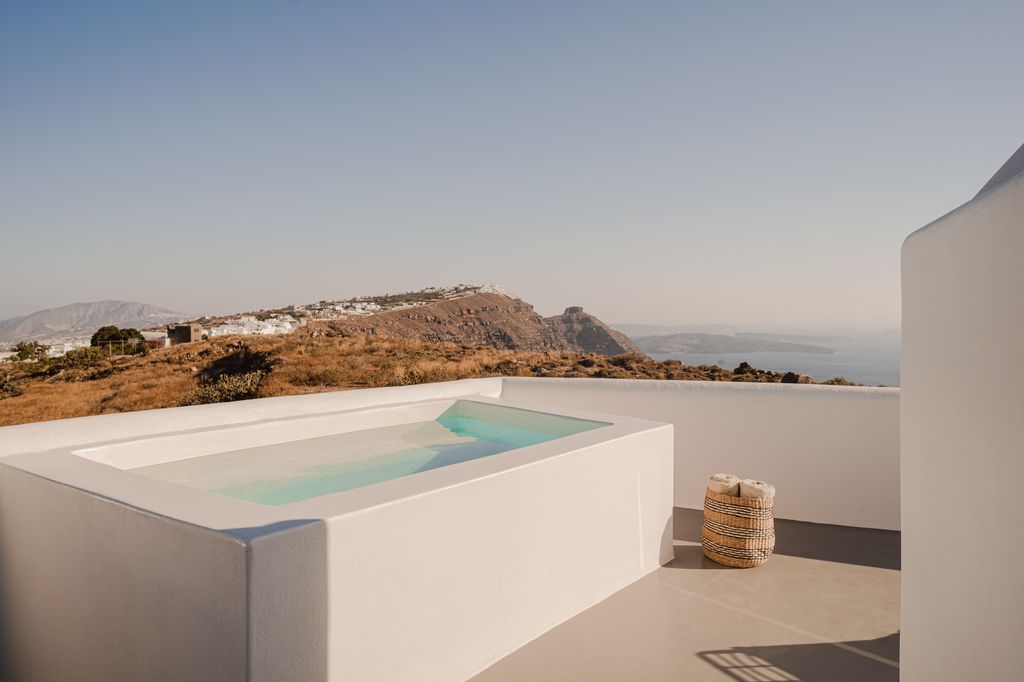 Many of the suites have roof terraces with private hot tubs