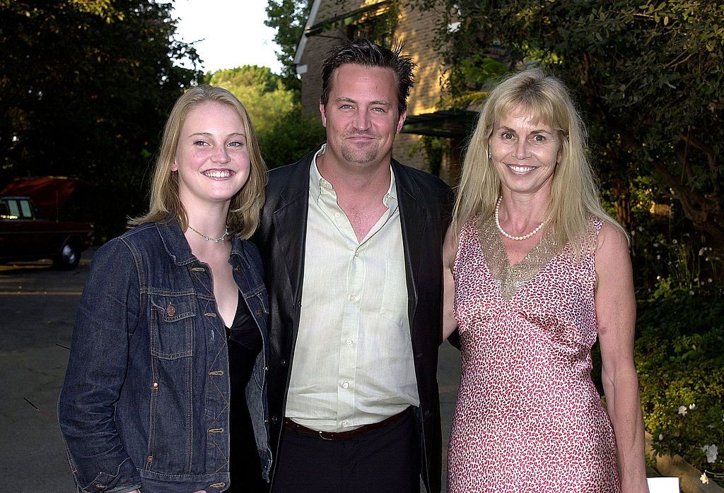 Matthew Perry with his sister Emily and mom Suzanne