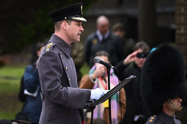 Prince William addresses Welsh Guards
