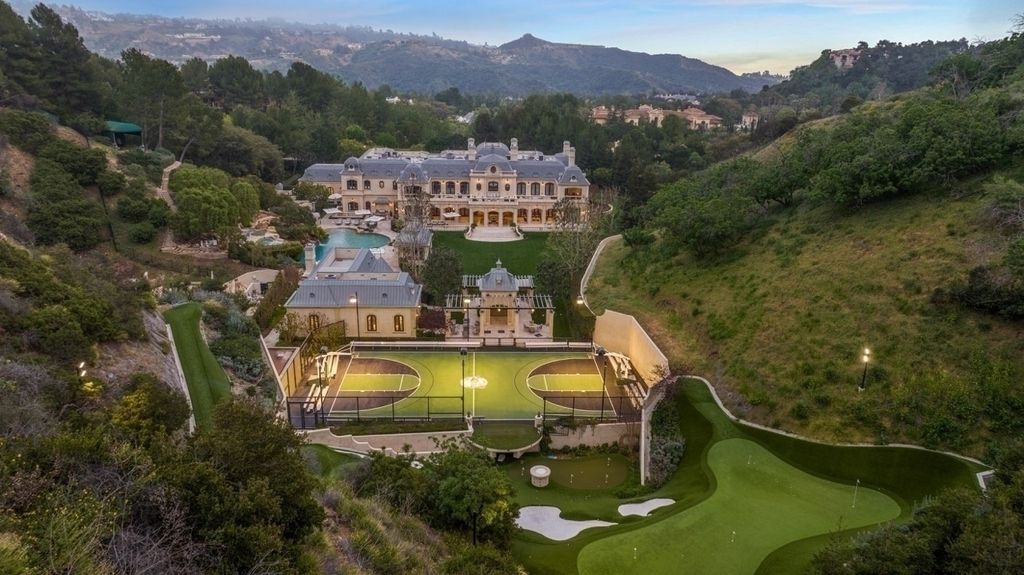Tir aérien de Paris Hilton New LA Home 