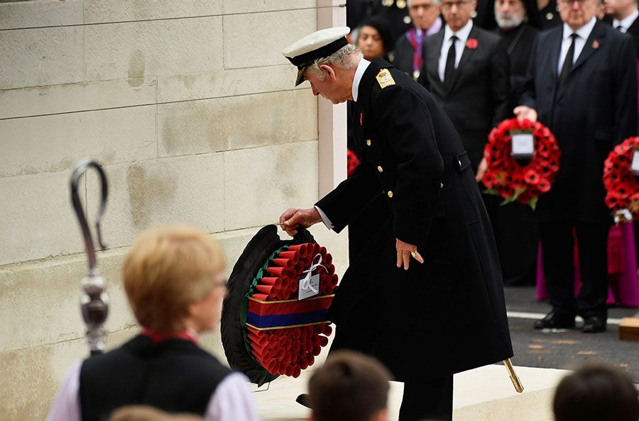 prince charles lays wreath