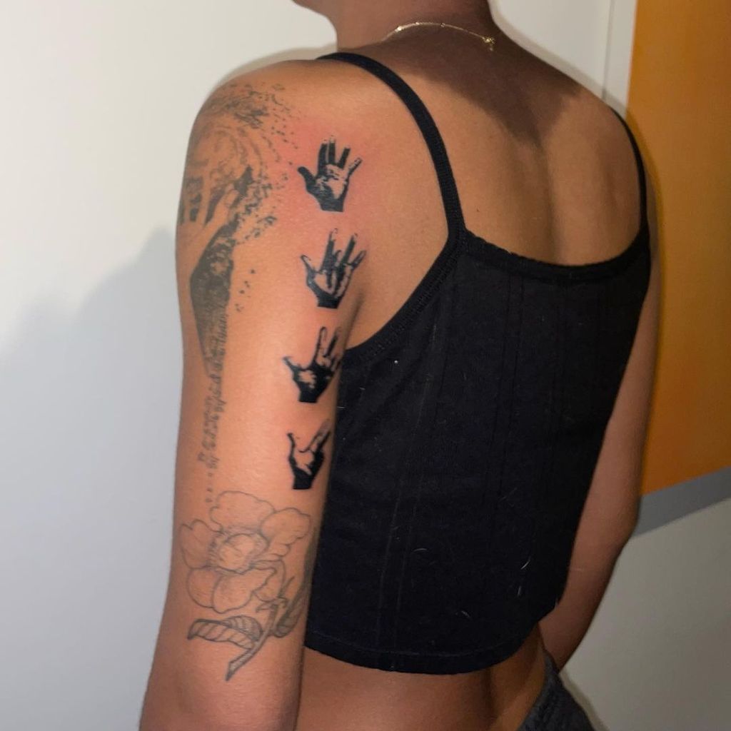 Willow Smith showed off her new tattoos