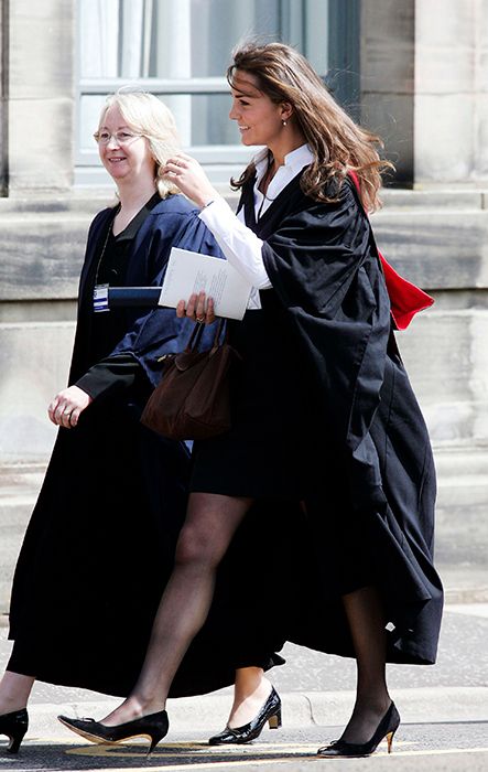 kate middleton graduation gown