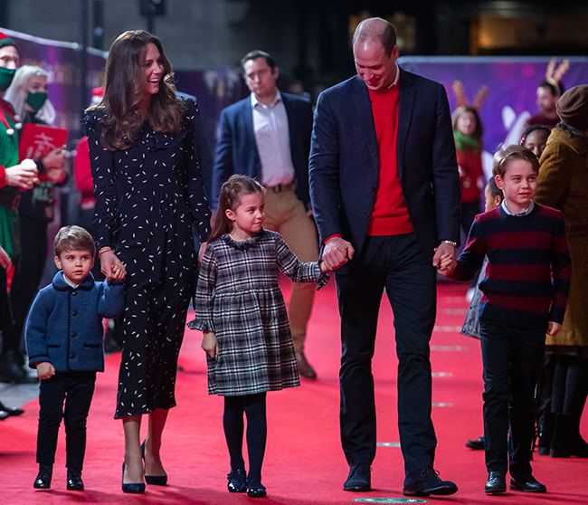 Kate Middleton takes Prince and Princess Charlotte shopping in